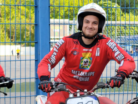 Разгромный счет: мотоклуб «Металлург» показал выдающийся результат в первом матче Чемпионата Новости Видное 